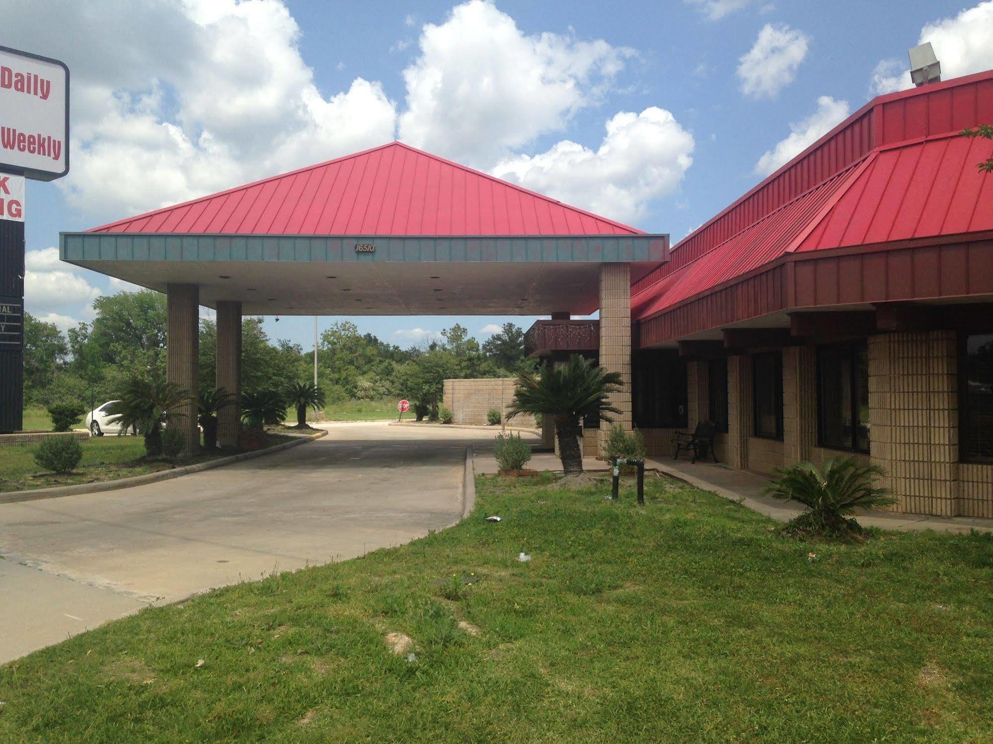 North Villa Inn Spring Exterior photo